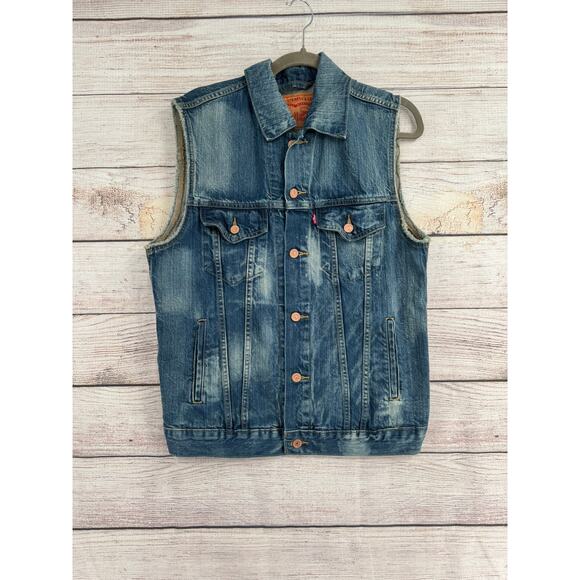 Levi's Denim Trucker Jean Vest Mens Medium Blue Medium Wash Rough Hem - Picture 1 of 12
